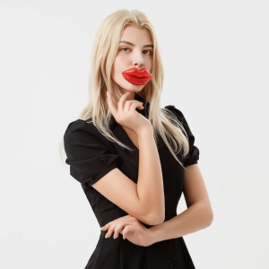 Dudakların canlı görünmesi