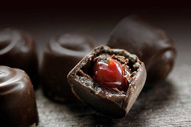 İÇİ DOLGULU ÇİKOLATA